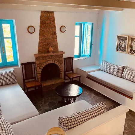 Peloponnese Hideout - Traditional Stone House Akrata Exteriér fotografie